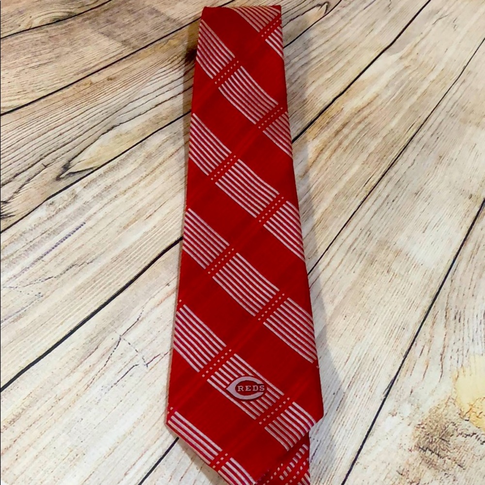 Cincinnati Reds Neck Tie